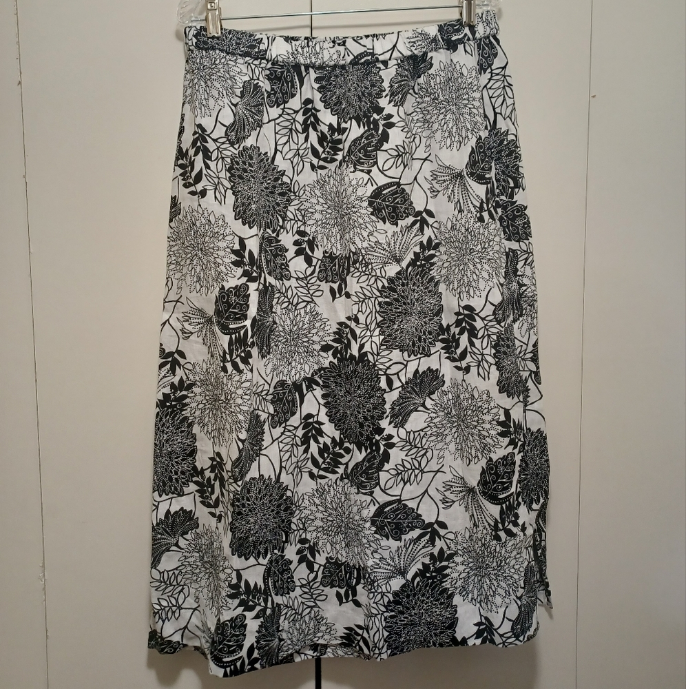 Hot Cotton Linnen Floral Skirt Size Large